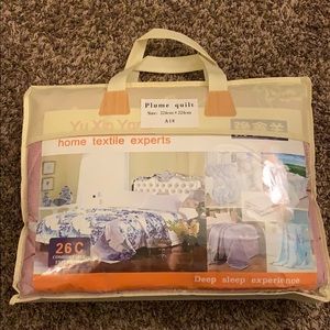 Brand new unused Comforter